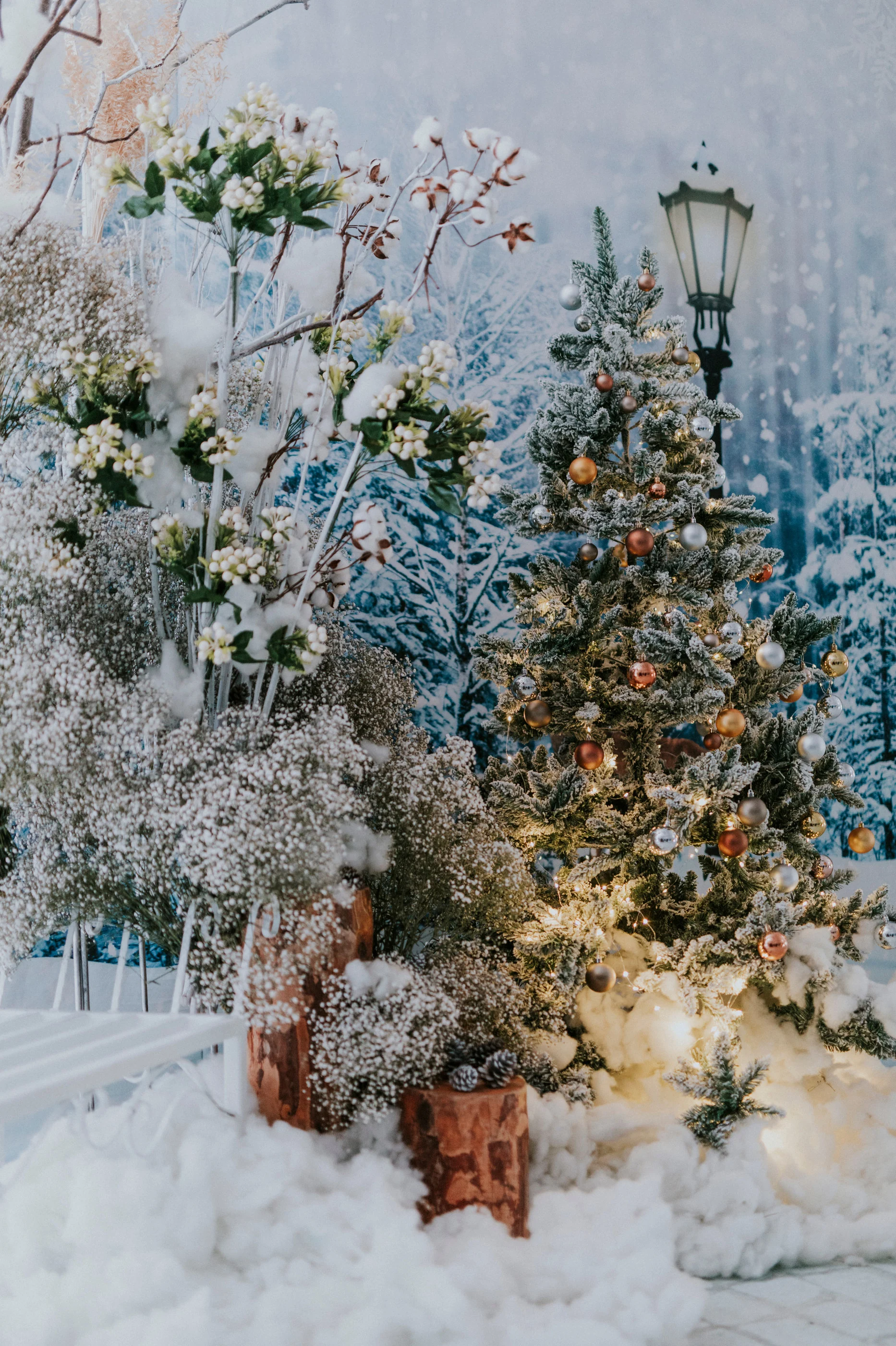 A Christmas Wedding: kış temalı masa ve dekor detayı, kare 7